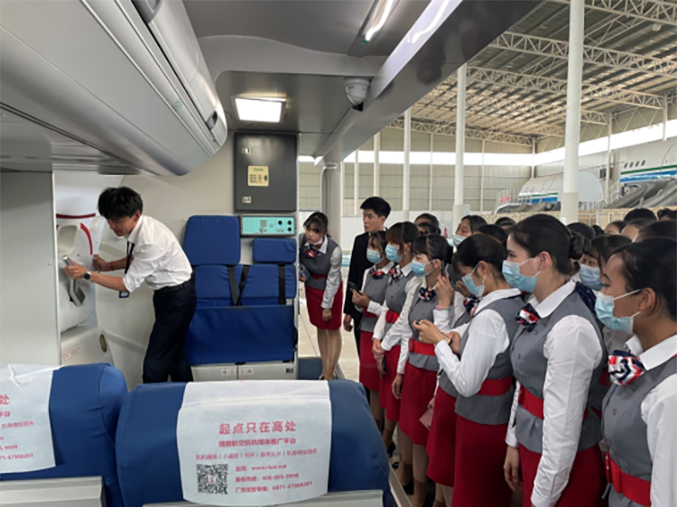 空乘20级 认识实习总结1317.png 空乘20级 认识实习总结1317.png