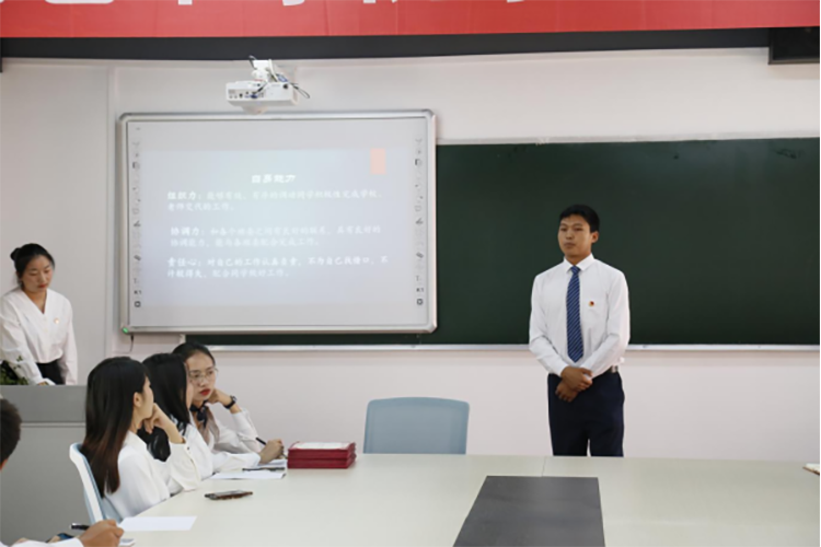文化艺术学院第四届学生会换届大会圆满成功(2)(1)332.png 文化艺术学院第四届学生会换届大会圆满成功(2)(1)332.png