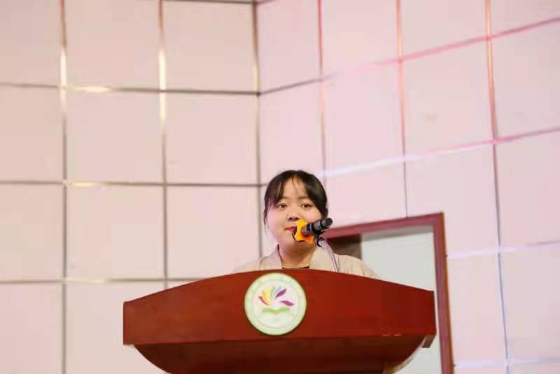 李2.jpg 李2.jpg