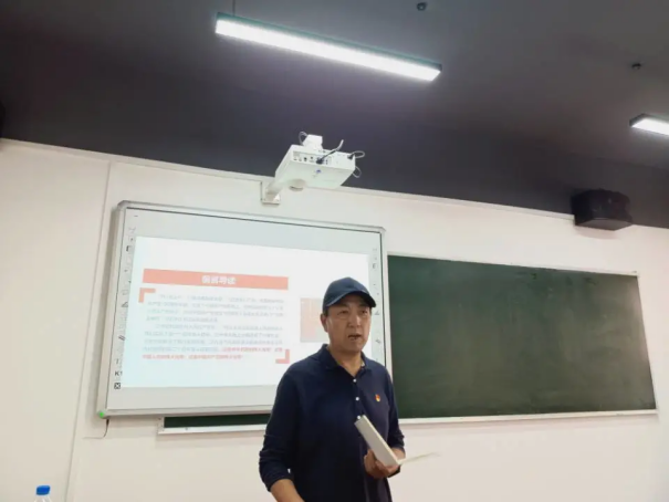太阳成集团tyc9728党群党支部与文化艺术学院党支部一起上党课,重温“七一”重要讲话精神-修改版440.png 太阳成集团tyc9728党群党支部与文化艺术学院党支部一起上党课,重温“七一”重要讲话精神-修改版440.png